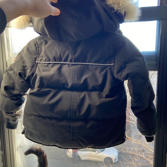 CANADA GOOSE WITH REAL FOX FUR - Picture 3 of 10